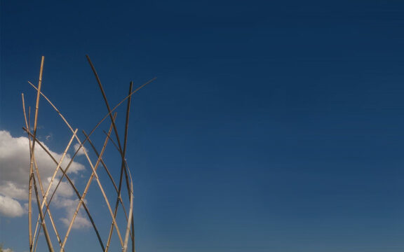 Chillout zone, bamboo, relax e proiezioni – Harmonized