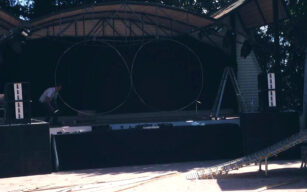 Una consolle da DJ in Bamboo – EURITMIA